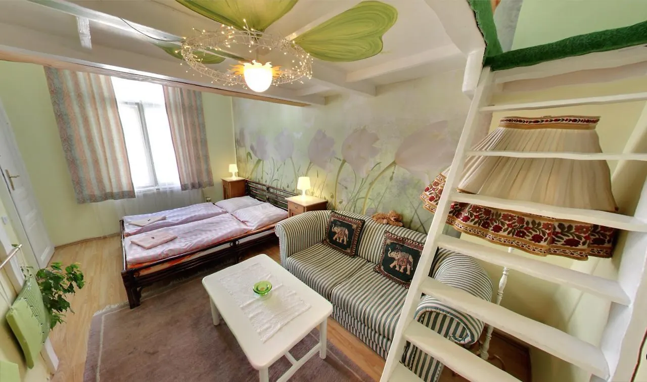 Artharmony Pension & Hostel Πράγα