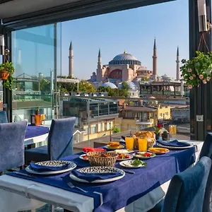 Aristocrat 3*, Estambul Turquía
